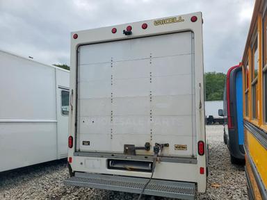 منظر 2023 FORD TRANSIT T-350 HD DELIVERY TRUCK، زاوية 3
