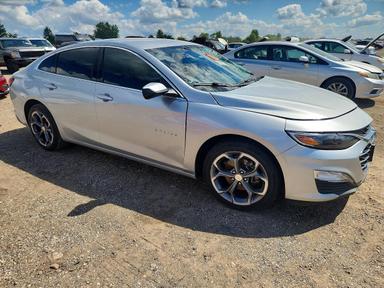 Vedere 2021 CHEVROLET MALIBU LT, unghi 4
