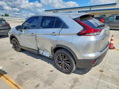 Vista de 2023 MITSUBISHI ECLIPSE CROSS LE, ángulo 2