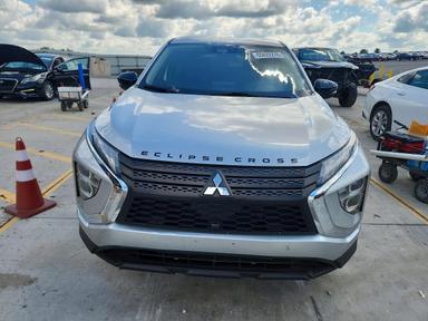 Vista de 2023 MITSUBISHI ECLIPSE CROSS LE, ángulo 5