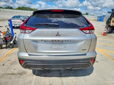 Vista de 2023 MITSUBISHI ECLIPSE CROSS LE, ángulo 6
