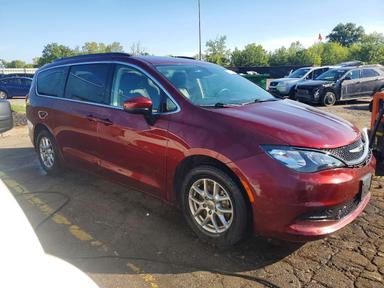 Vue de 2021 CHRYSLER VOYAGER LXI, angle 4