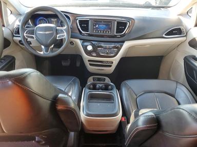 Vue de 2021 CHRYSLER VOYAGER LXI, angle 8