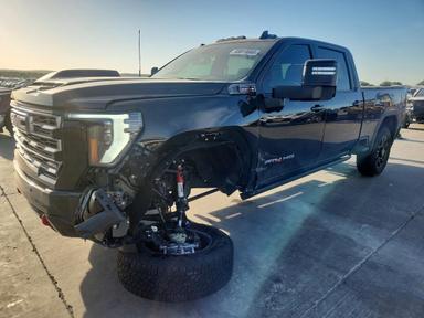 Vue de 2026 GMC SIERRA K2500 AT4, angle 1