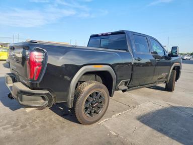Vue de 2026 GMC SIERRA K2500 AT4, angle 3