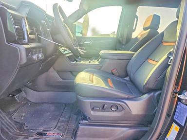Vue de 2026 GMC SIERRA K2500 AT4, angle 7