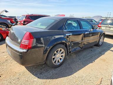 Vue de 2005 CHRYSLER 300C, angle 3