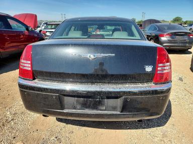 Vue de 2005 CHRYSLER 300C, angle 6