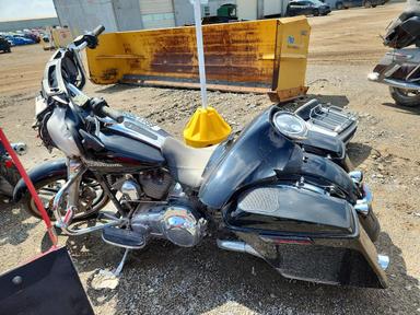 Vedere 2016 HARLEY-DAVIDSON FLHX STREET GLIDE, unghi 3