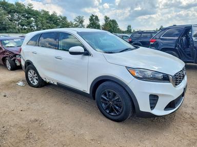 منظر 2020 KIA SORENTO S، زاوية 4