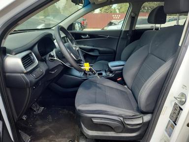 منظر 2020 KIA SORENTO S، زاوية 7