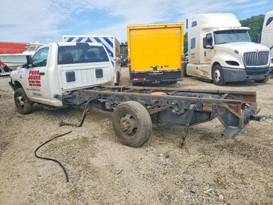 Vue de 2022 RAM 3500, angle 2