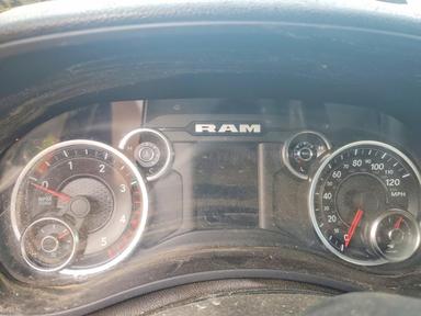 Vue de 2022 RAM 3500, angle 9
