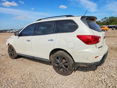 Vue de 2018 NISSAN PATHFINDER SL, angle 2