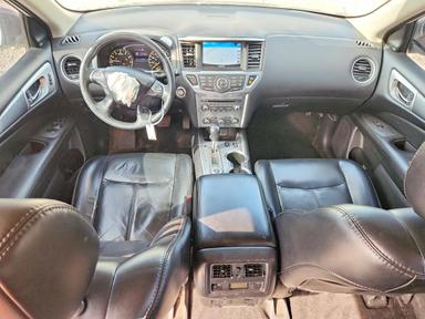 Vue de 2018 NISSAN PATHFINDER SL, angle 8