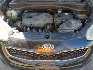2017 KIA SPORTAGE LX view, angle 11