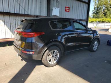 2017 KIA SPORTAGE LX view, angle 3