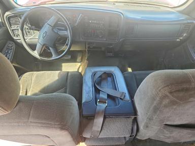 Vista de 2004 CHEVROLET SILVERADO K2500 HEAVY DUTY, ángulo 8