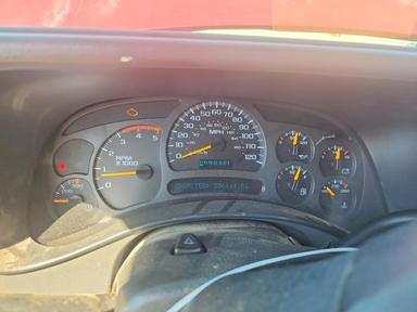 Vista de 2004 CHEVROLET SILVERADO K2500 HEAVY DUTY, ángulo 9