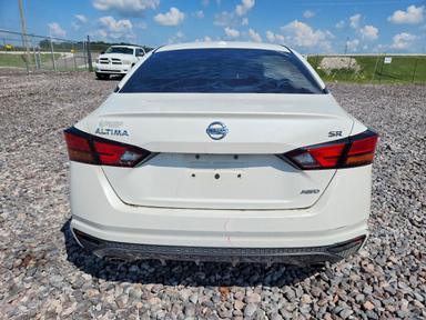 منظر 2019 NISSAN ALTIMA SR، زاوية 6