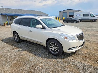 Vue de 2014 BUICK ENCLAVE, angle 4