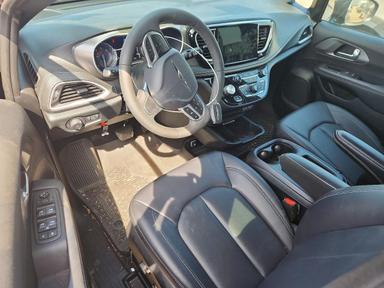 منظر 2025 CHRYSLER PACIFICA SELECT، زاوية 8