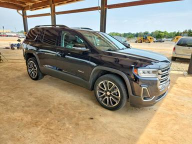 Vista de 2021 GMC ACADIA AT4, ángulo 4