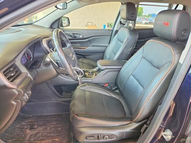 Vista de 2021 GMC ACADIA AT4, ángulo 7
