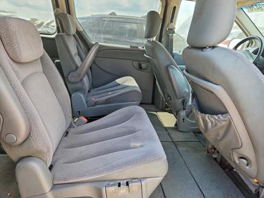 Vista de 2006 CHRYSLER TOWN &amp; COUNTRY TOURING, ángulo 10