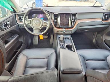 منظر 2022 VOLVO XC60 B5 MOMENTUM، زاوية 8