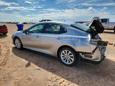 Vista de 2024 TOYOTA CAMRY LE, ángulo 2