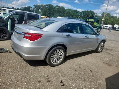 Вид 2012 CHRYSLER 200 LIMITED, угол 3
