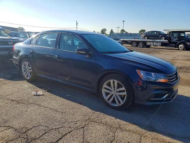 Вид 2019 VOLKSWAGEN PASSAT WOLFSBURG, угол 4