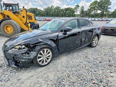 Vue de 2014 LEXUS IS 250, angle 1