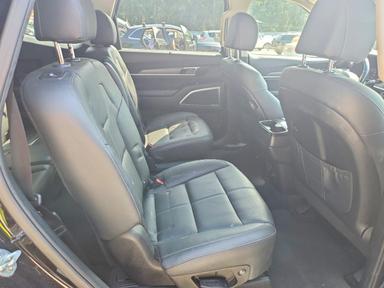Vue de 2022 KIA TELLURIDE EX, angle 11