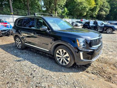 Vue de 2022 KIA TELLURIDE EX, angle 4