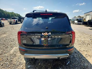 Vue de 2022 KIA TELLURIDE EX, angle 6