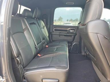 Vista de 2025 RAM 2500 LARAMIE, ángulo 10