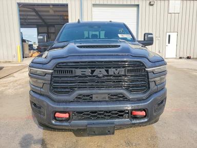 Vista de 2025 RAM 2500 LARAMIE, ángulo 5