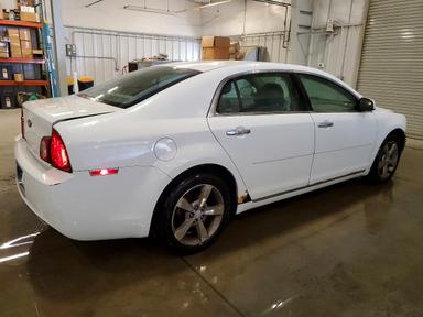 منظر 2012 CHEVROLET MALIBU 1LT، زاوية 3