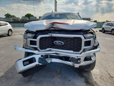Vista de 2018 FORD F150 SUPERCREW, ángulo 5