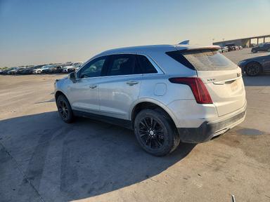 Vista de 2020 CADILLAC XT5 PREMIUM LUXURY, ángulo 2