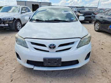 Вид 2012 TOYOTA COROLLA LE, угол 5