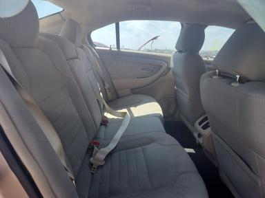 2017 FORD TAURUS SE view, angle 10