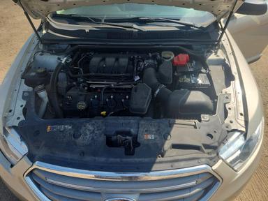 2017 FORD TAURUS SE view, angle 11