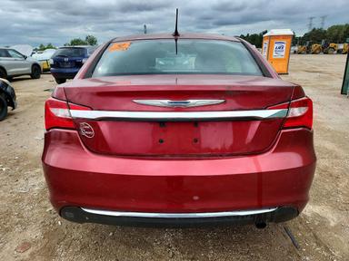 Vue de 2013 CHRYSLER 200 TOURING, angle 6