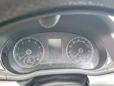 منظر 2013 VOLKSWAGEN PASSAT SE، زاوية 9