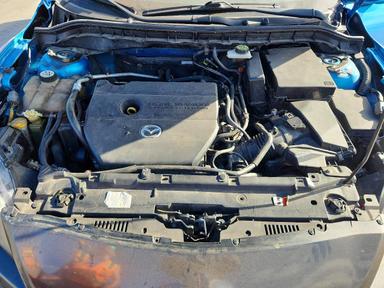 Вид 2010 MAZDA 3 S, угол 11