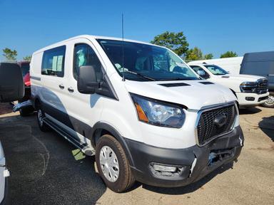 Вид 2025 FORD TRANSIT T-250 DELIVERY VAN, угол 4
