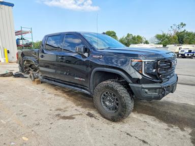 Vista de 2024 GMC SIERRA K1500 AT4X, ángulo 4